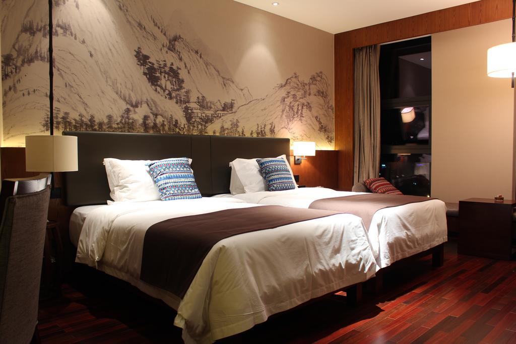 Ssaw Boutique Hotel Delan Mogan Mountain Deqing Camera foto