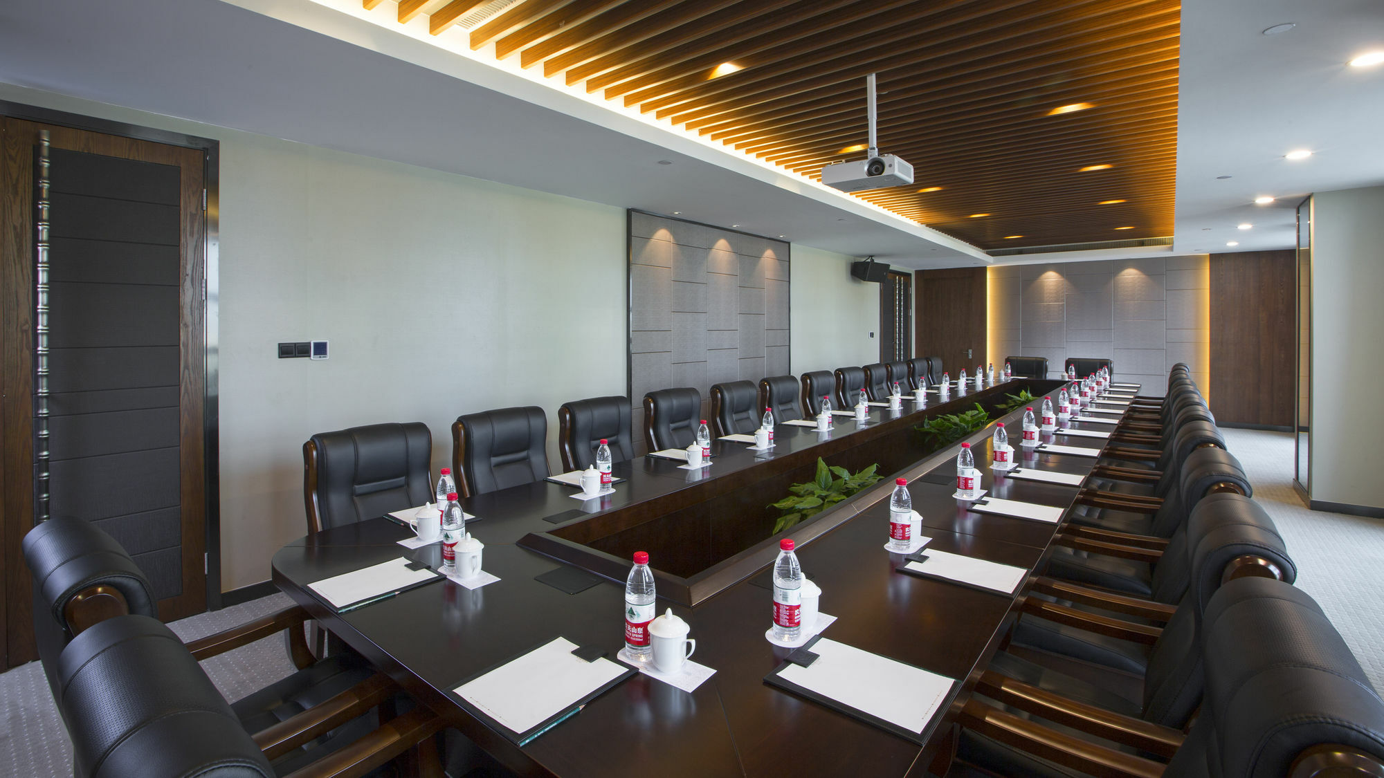 Ssaw Boutique Hotel Delan Mogan Mountain Deqing Esterno foto